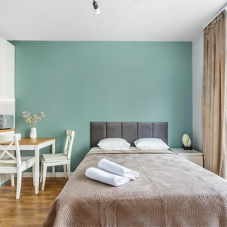 Charming Apartment In The City Center Varşovia Exterior foto