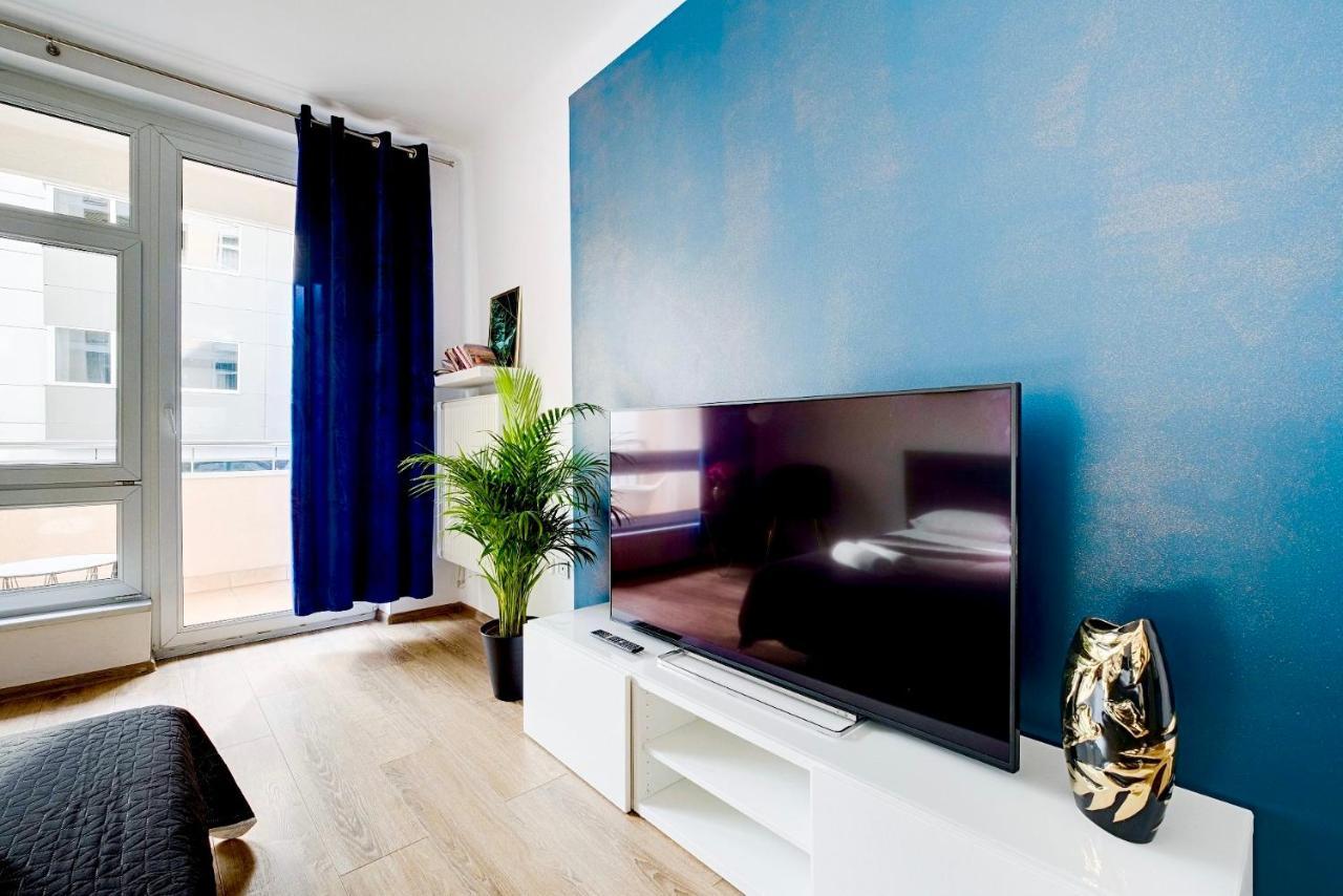 Charming Apartment In The City Center Varşovia Exterior foto