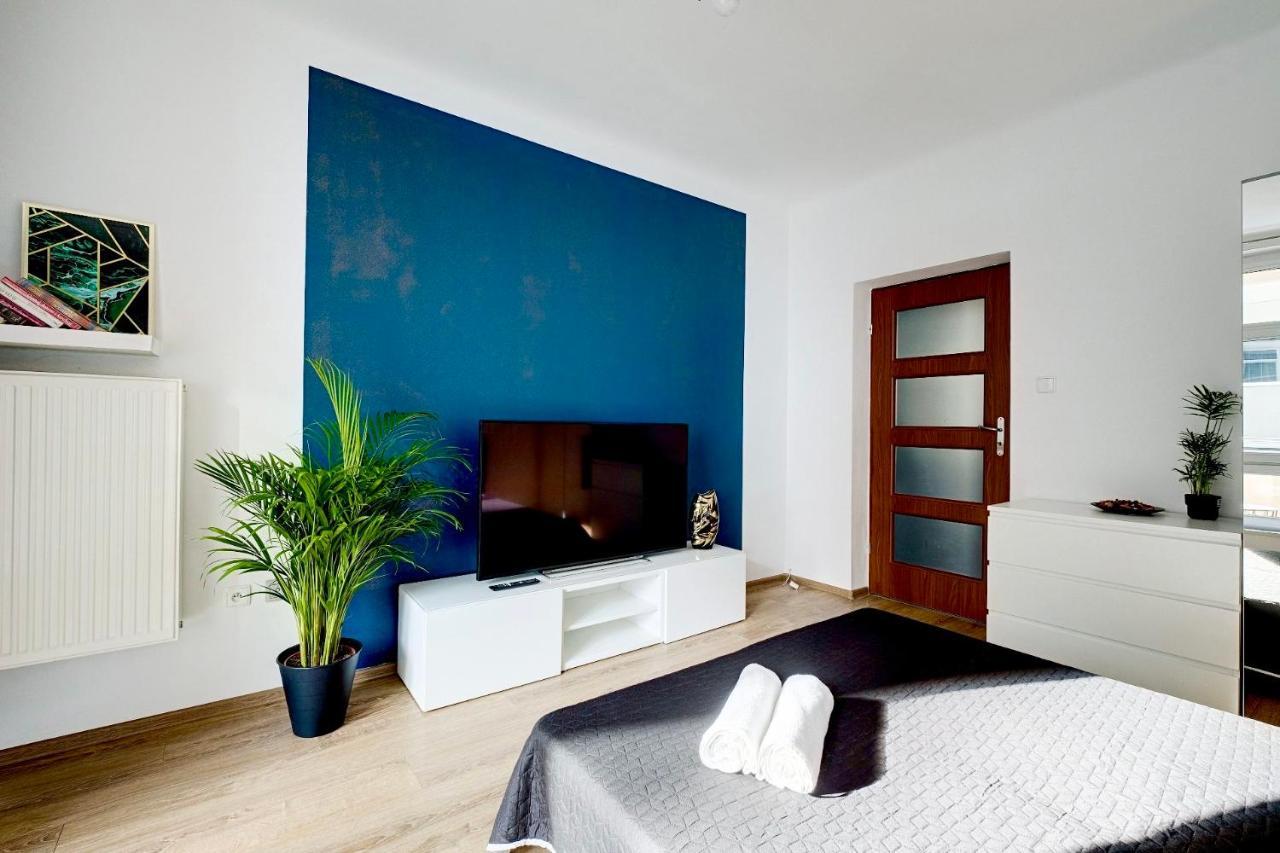 Charming Apartment In The City Center Varşovia Exterior foto