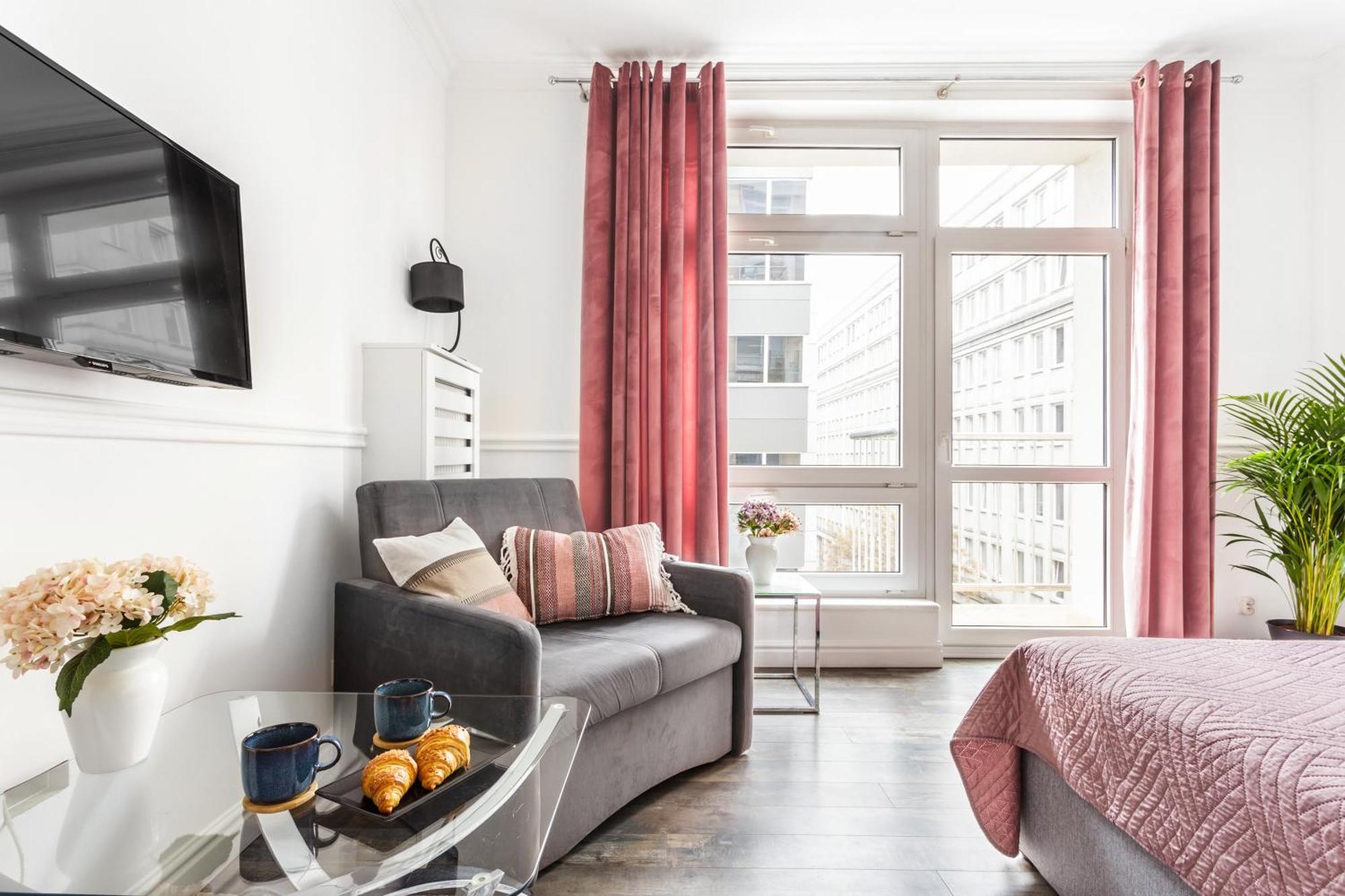 Charming Apartment In The City Center Varşovia Exterior foto