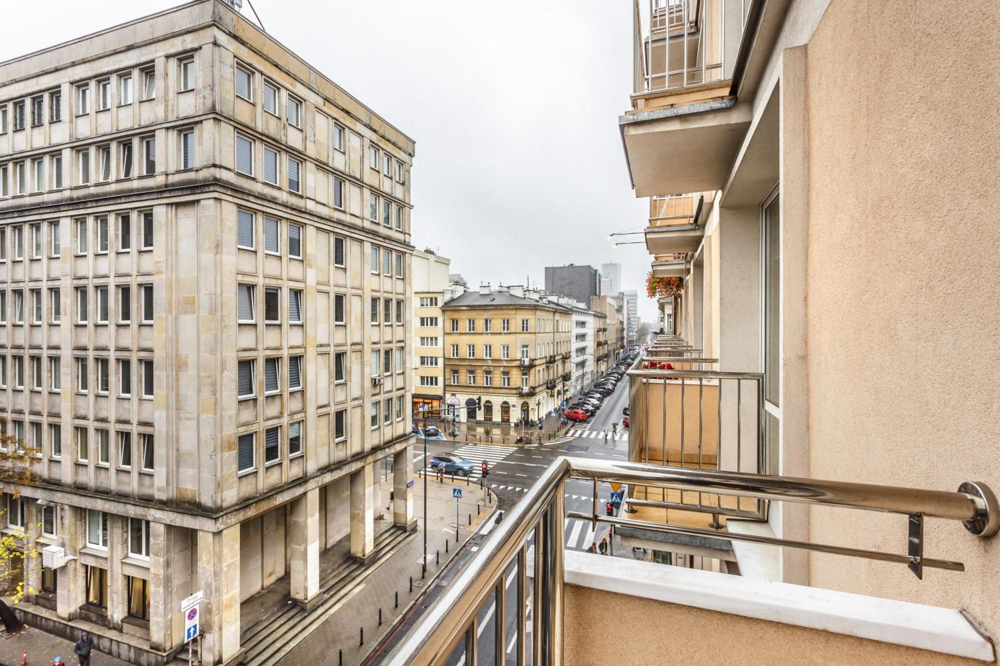 Charming Apartment In The City Center Varşovia Exterior foto