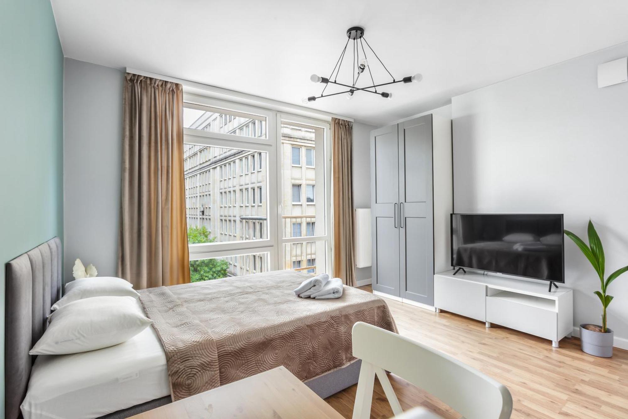 Charming Apartment In The City Center Varşovia Exterior foto